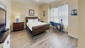 Coastal Escape at Greenhaven Inviting 4BR3BA Condo